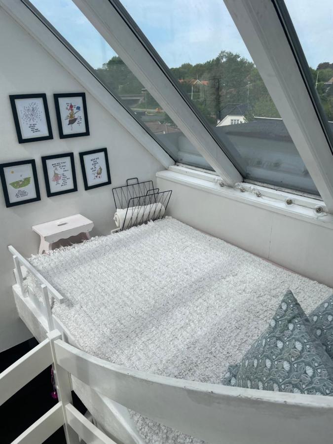 Cool Familyhome Close To The Beach W Two Cuddly Cats Espergærde Exteriör bild